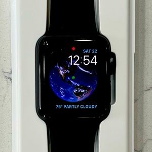 Apple Watch series 3 42 mm. With two cases and charger